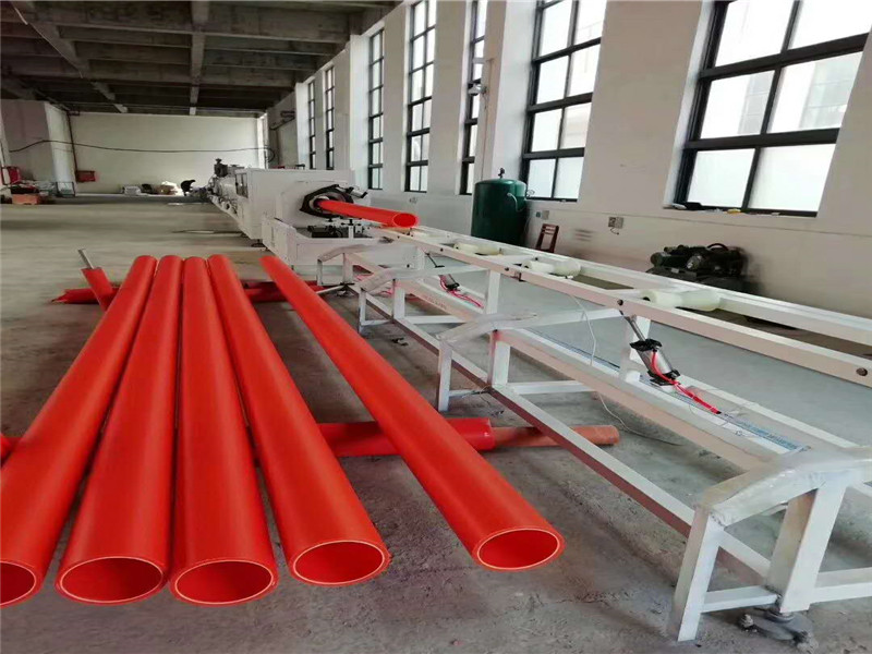 PE gas supply pipe linya ng produksyon