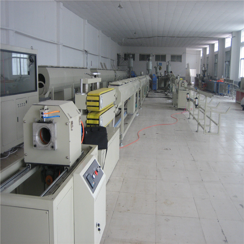 Tatlong-layer na PPR/PE Pipe Extruder na makinarya